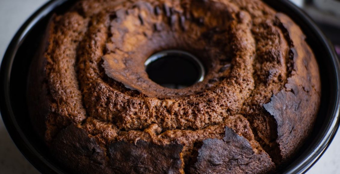 Como fazer um bolo de massa pronta fácil? Veja como é fácil!