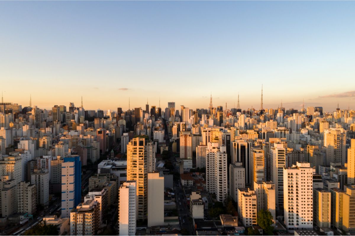 Chuva: São Paulo sofre com 48 dias de estiagem e teme racionamento. Foto: Canva Chuva: São Paulo sofre com 48 dias de estiagem e teme racionamento. Foto: Canva