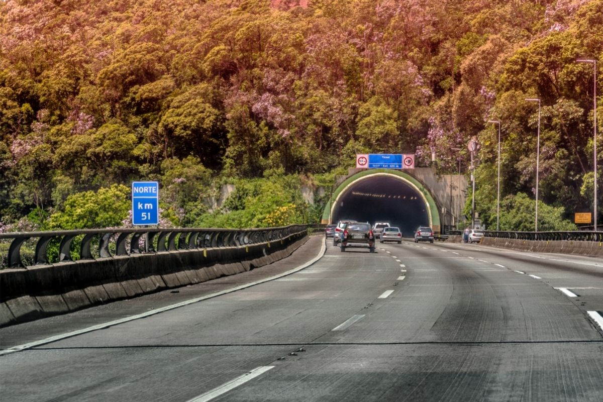 Paulistano aproveita feriado de 9 de julho para curtir o litoral. Foto: Canva Paulistano aproveita feriado de 9 de julho para curtir o litoral. Foto: Canva