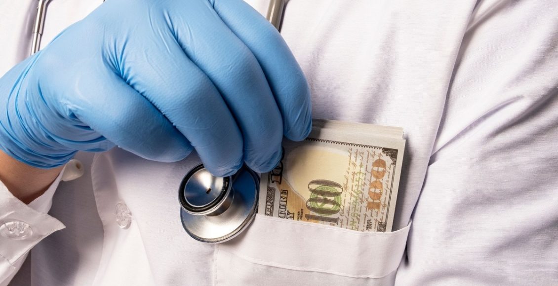 Corrupção na saúde: Ministério Público vai investigar pagamento de diárias a médicos e enfermeiros - Imagem do Canva