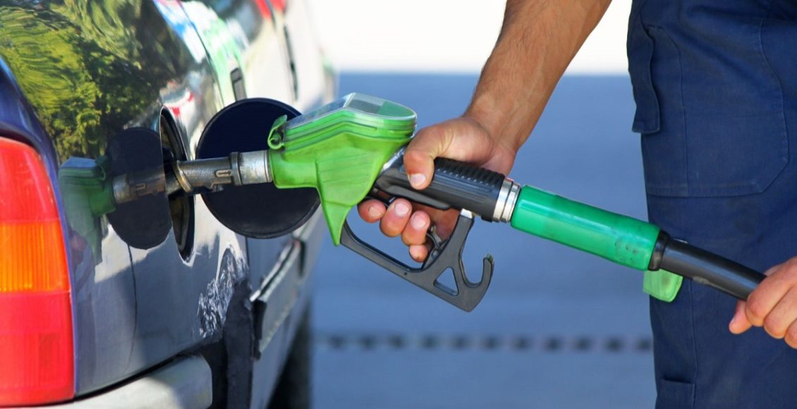 Preço da gasolina: Petrobrás anuncia redução às distribuidoras e valor no DF pode cair R$0,11 - Imagem do Canva