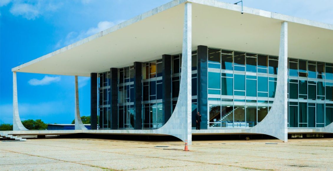 Polícia Federal vai oferecer 'carro vip' para deslocamento de candidatos nas eleições; confira. Foto: Canva
