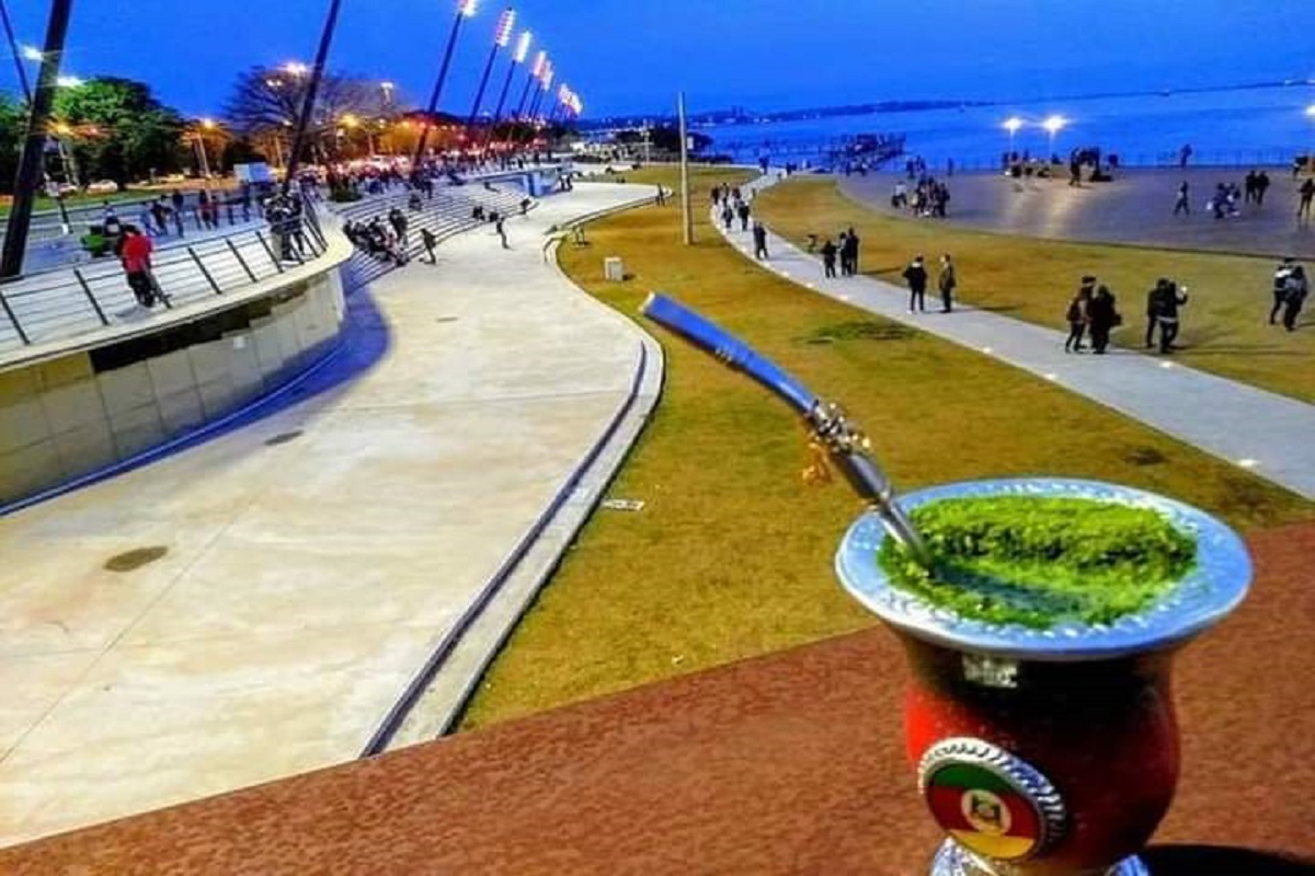 parque da orla do rio Guaíba