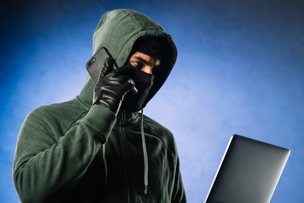 Celular roubado e fraude bancária. cabe direito de indenização do Banco. Saiba mais - Freepik