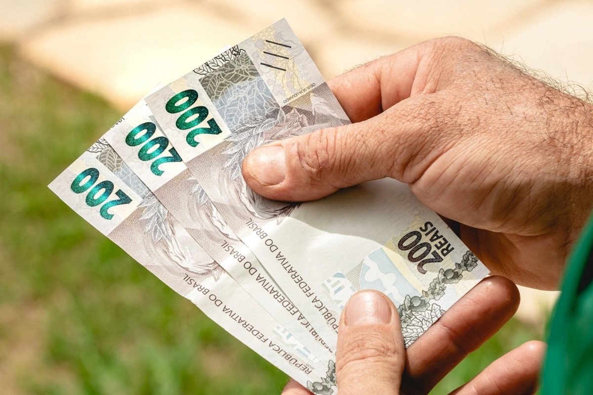 Auxílio Brasil R$600: Governo vai pagar o benefício a mais 2,2 milhões de famílias - Imagem do Canva Auxílio Brasil R$600: Governo vai pagar o benefício a mais 2,2 milhões de famílias - Imagem do Canva