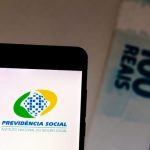 Inscrições abertas para concurso público do INSS com mil vagas e salario de R$ 5.905,79. Fonte: Canva