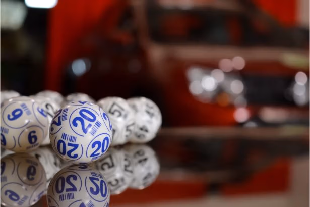 Resultado da Mega-Sena 2823: prêmio acumula e vai a R$ 15 mi. Foto: Canva