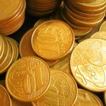 Quina acumula no concurso 5948 e prêmio fica em R$ 3,2 milhões; dá para comprar 10 casas novas. Foto: Canva