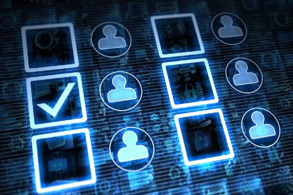 Eleições: 47% não votariam em Bolsonaro de jeito nenhum, diz Ipec; Lula tem 41% de rejeição. Foto: Canva