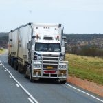 Você já recebe o auxílio caminhoneiro? Prazo para autodeclaração acabará no dia 7 de novembro de 2022. Fonte: Pixabay