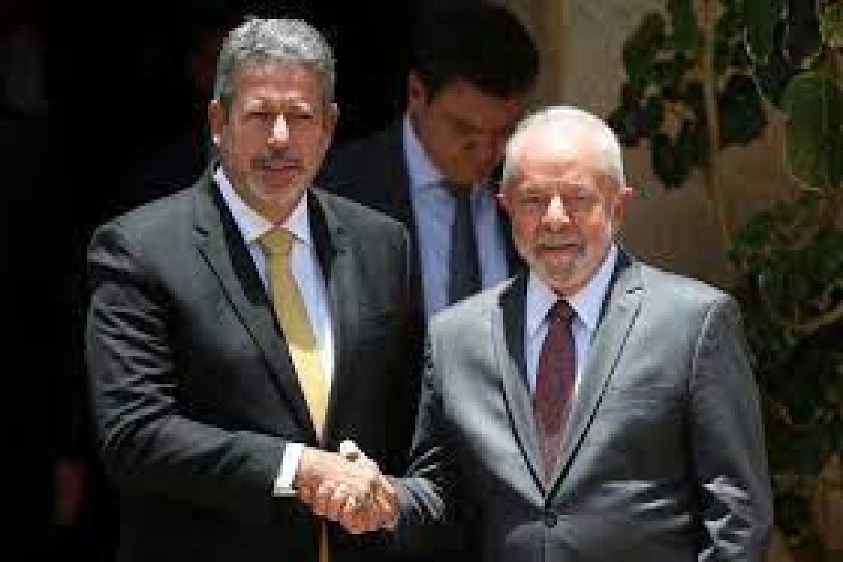 Aliados de Bolsonaro apoiam o Presidente Lula para aprovar R$600,00 de auxílio em 2023 - Crédito imagem: Yahoo Brasil