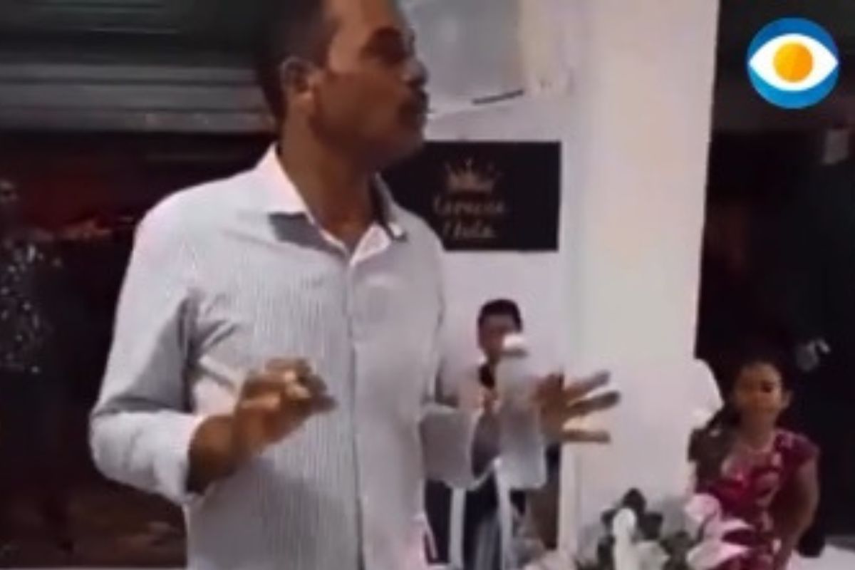 Pastor é acusado de trair a esposa e vídeo de bate-boca em culto viraliza; confira. Foto: Reprodução