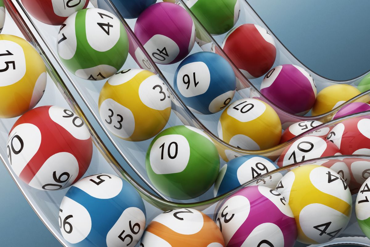 Lotofácil: 4 apostadores ganham mais de R$ 1 milhão cada no concurso 2770; veja os números. Foto: Canva
