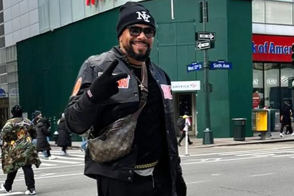 Denúncia! Ex-dançarina de Naldo recebia apenas R$ 250,00 por show