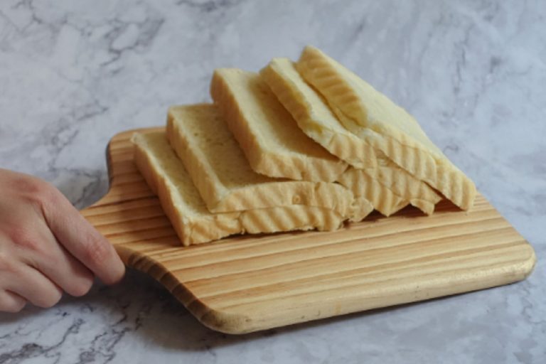 Pão caseiro de abacaxi e laranja - Reprodução CANVA PRO