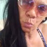 Mulher vítima de bombom envenenado choca a web; veja o que aconteceu