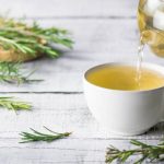 Descubra por que o chá de alecrim é a bebida mais saudável que você vai experimentar