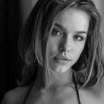 Redes sociais se tornam desafio para autoestima das mulheres. Foto: Pixabay