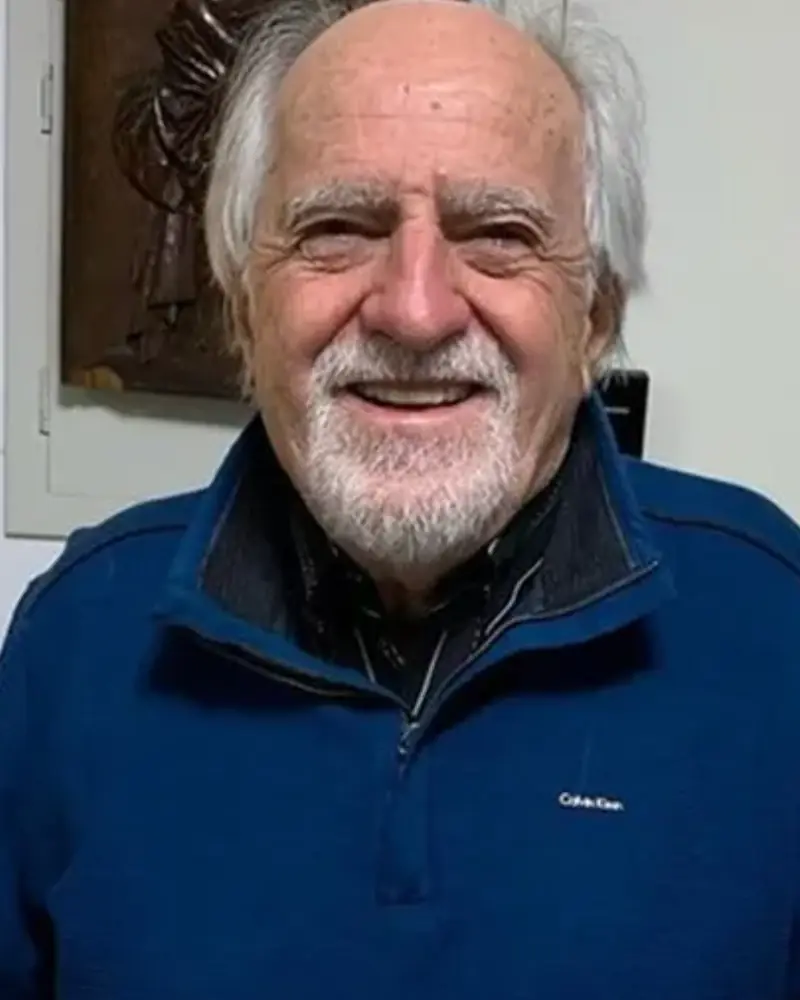 Ary Fontoura culto e de bem com a vida; mais uma do vovô mais carismático da web Ary Fontoura culto e de bem com a vida; mais uma do vovô mais carismático da web