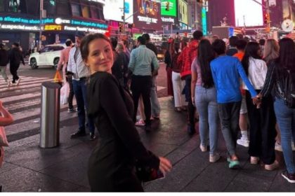 Larissa Manoela em Nova York; atriz encanta fãs em dias de trabalho e lazer. Foto: Instagram