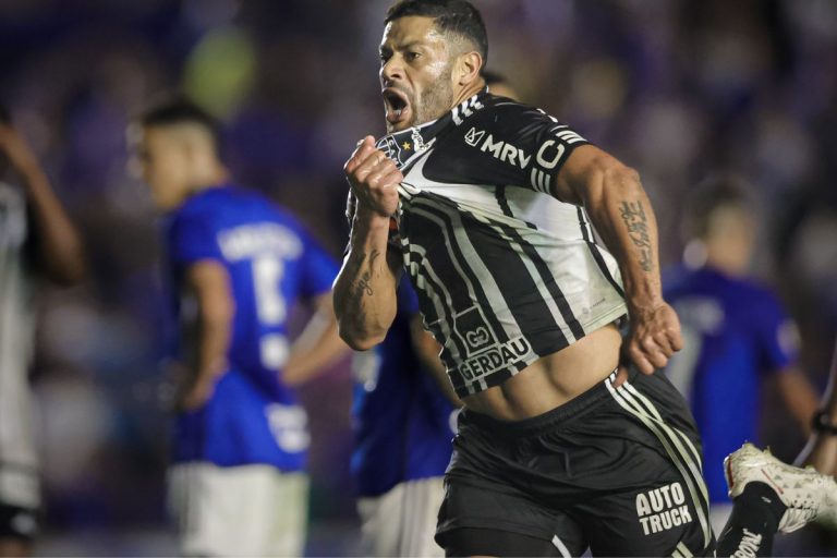 Hulk Paraíba viraliza nas redes após selfie com torcedor; veja como a criança reagiu. Foto: Pedro Souza/Atlético