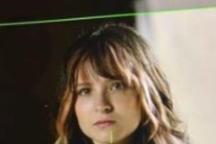 Viva Larisssa Manoela! Atriz comemora dublagem no filme Troll 3 e agita redes sociais. Foto: Instagram