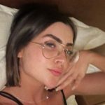 Jade Picon incansável: 16 horas de voo para mais uma viagem internacional surpreendente. Foto: Redes sociais