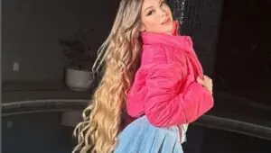 Melody e o caso Larissa Manoela; saiba o que a cantora falou sobre a comparação com a atriz. Foto: Instagram