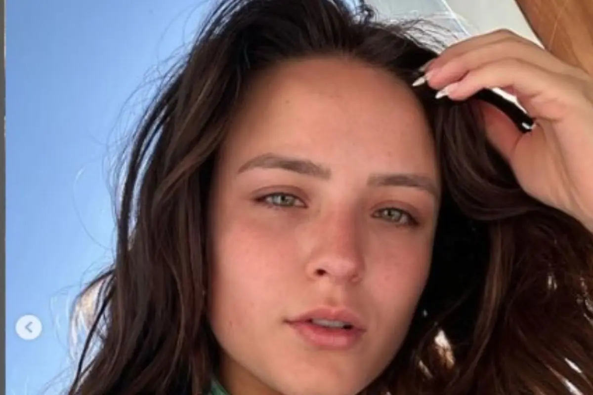 Larissa Manoela em dia de sol; atriz surpreende fãs em postagem. Foto: Instagram Larissa Manoela em dia de sol; atriz surpreende fãs em postagem. Foto: Instagram