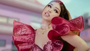 Melody pega carona no sucesso do filme da Barbie e comemora sucesso de música; confira