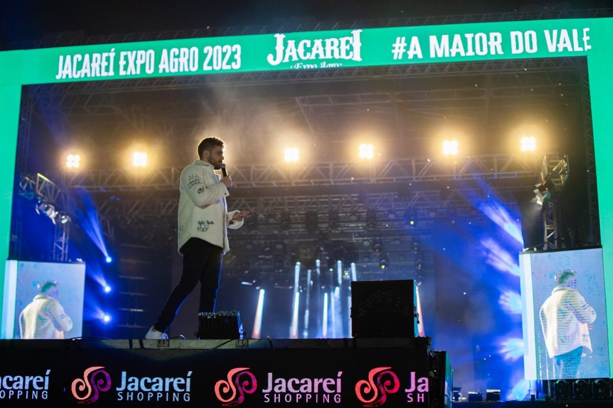 Gustavo Mioto viraliza nas redes ao cantar música de Ana Castela em show; veja o motivo. Foto: Divulgação Jacareí Expo Agro