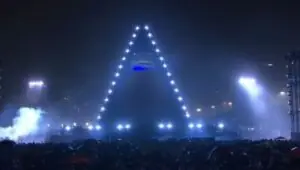 Alok homenageia Mc Marcinho e surpreende fãs em Copacabana; confira como foi