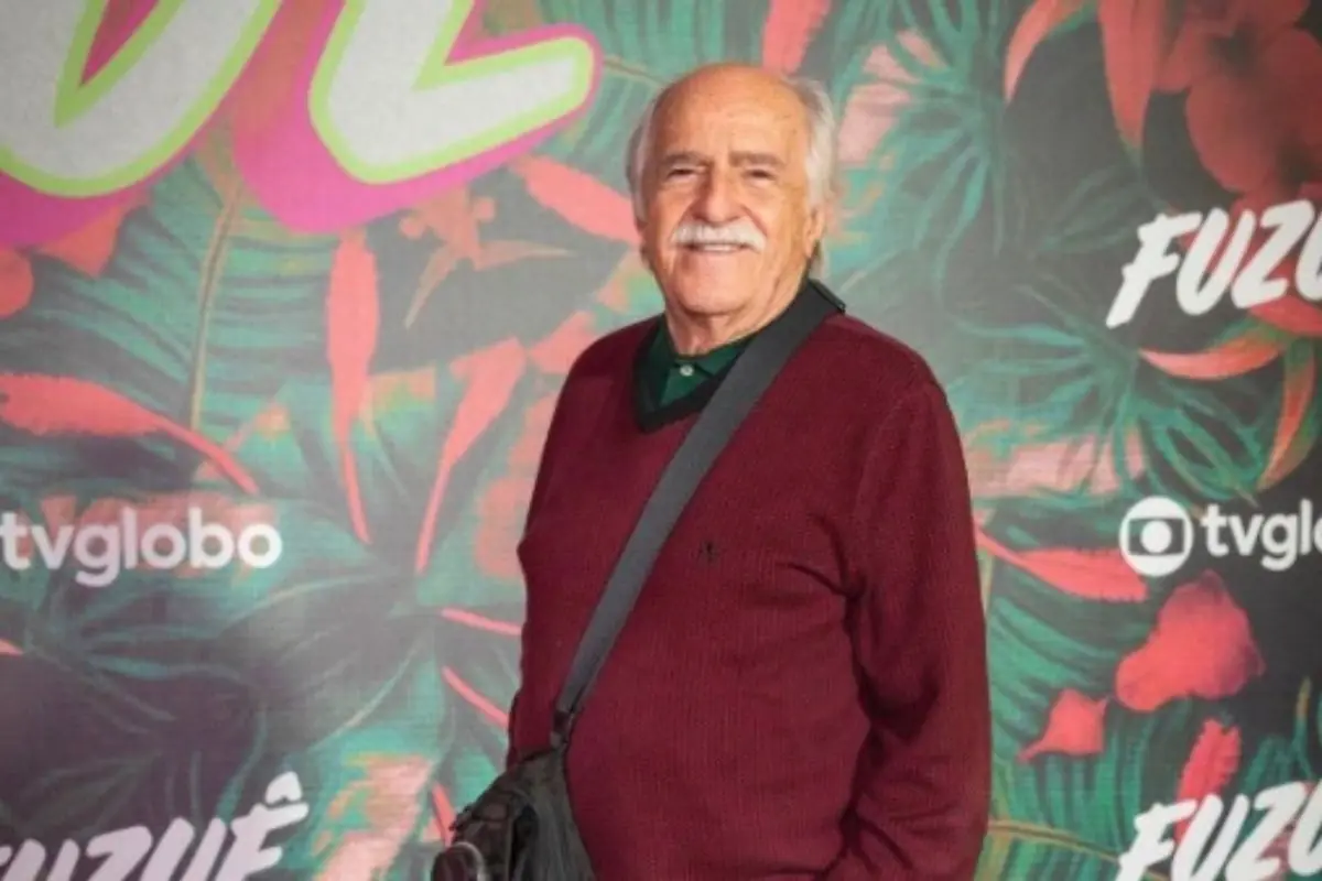 Ary Fontoura diverte fãs com novo vídeo no Instagram; confira e fique com água na boca Ary Fontoura diverte fãs com novo vídeo no Instagram; confira e fique com água na boca