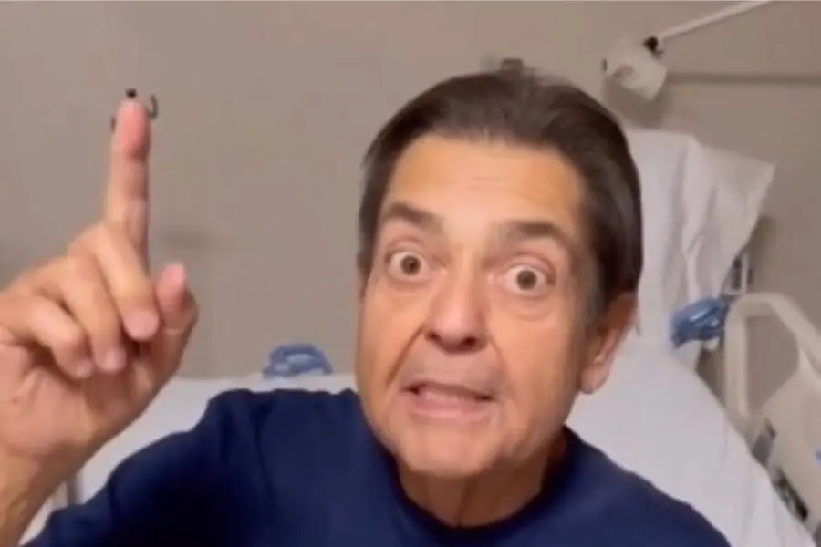 Fausto Silva surpreende com rápida recuperação após transplante e dá primeira entrevista; confira