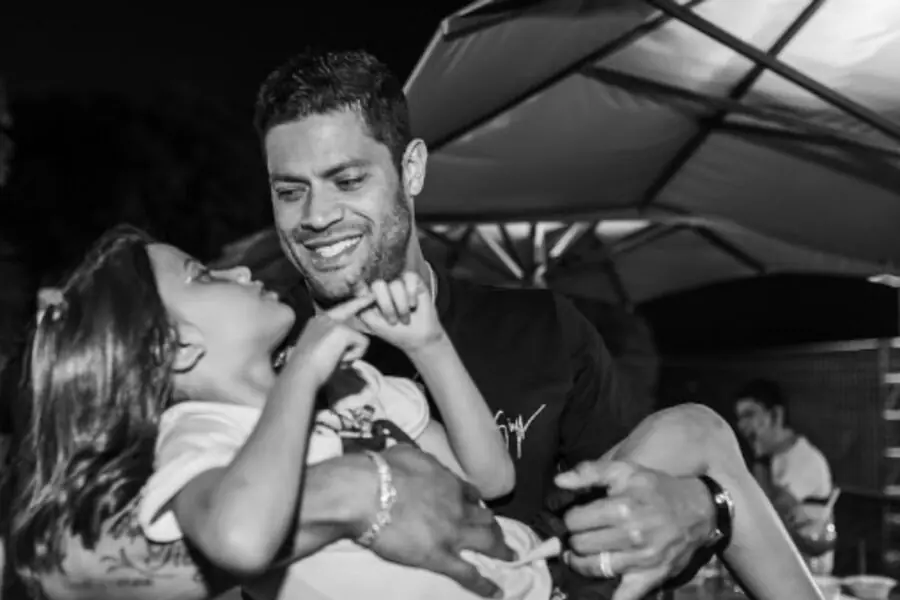 Hulk, craque do Atlético-MG, comove web com declaração à filha Alice; nem a distância os separam. Foto: Instagram