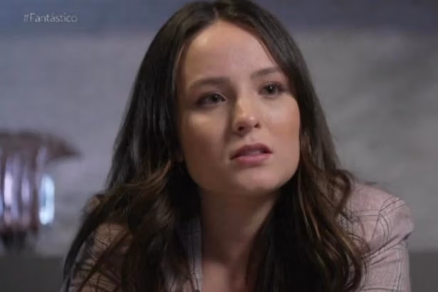 Mensagem bombástica da mãe de Larissa Manoela, censurada pela Globo, é revelada por colunista e choca internautas