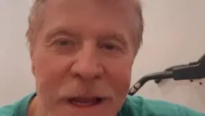 Miguel Falabella passa mal em show, assusta fãs, mas se recupera; veja vídeo