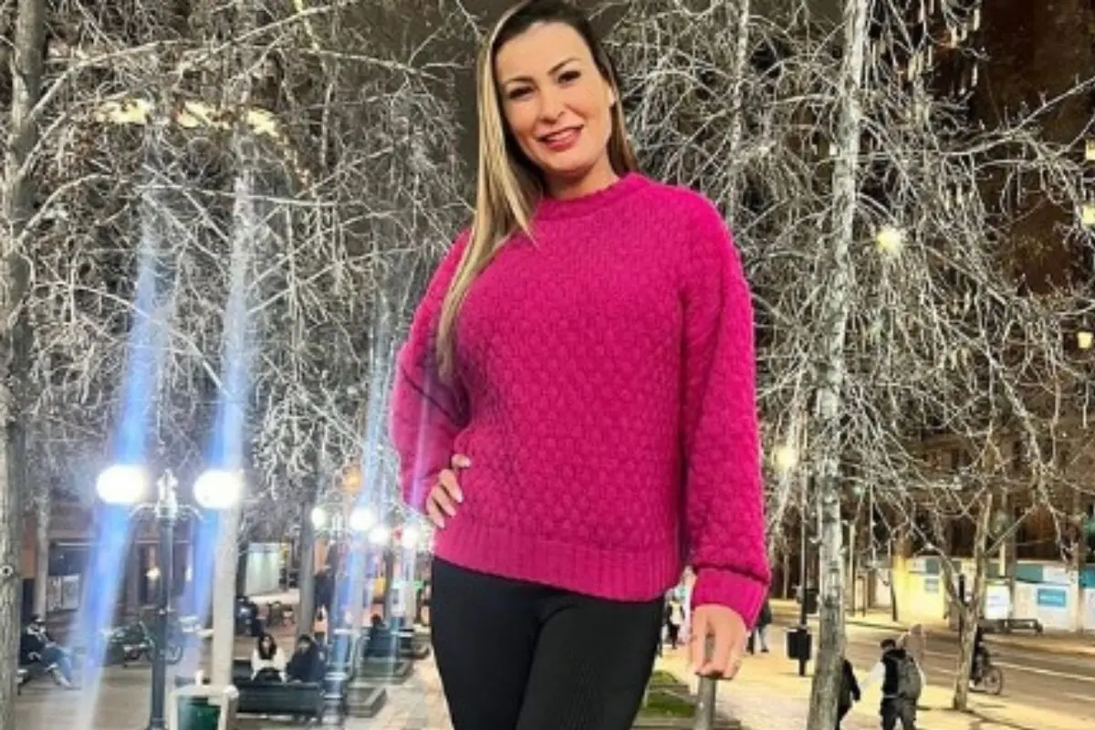 Andressa Urach faz cirurgia de emergência em Porto Alegre e assusta fãs; veja o que aconteceu Andressa Urach faz cirurgia de emergência em Porto Alegre e assusta fãs; veja o que aconteceu