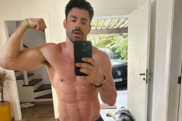 Cauã Reymond sarado e marombeiro agita as redes sociais; assim, as fãs vão à loucura