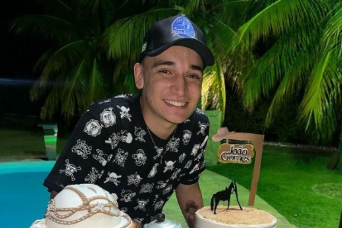 João Gomes surpreende web após ser acusado de agredir sobrinho de 13 anos; o que se sabe disso até agora