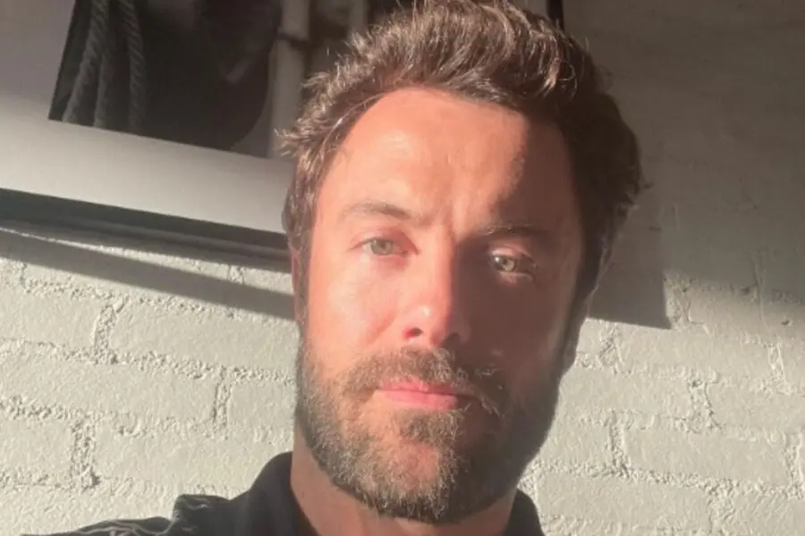 Kayky Brito publica novo vídeo na web e revela segredo para melhora; confira