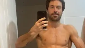 Kayky Brito incrível! Ator recebe alta do hospital após quase 1 mês lutando pela vida; confira