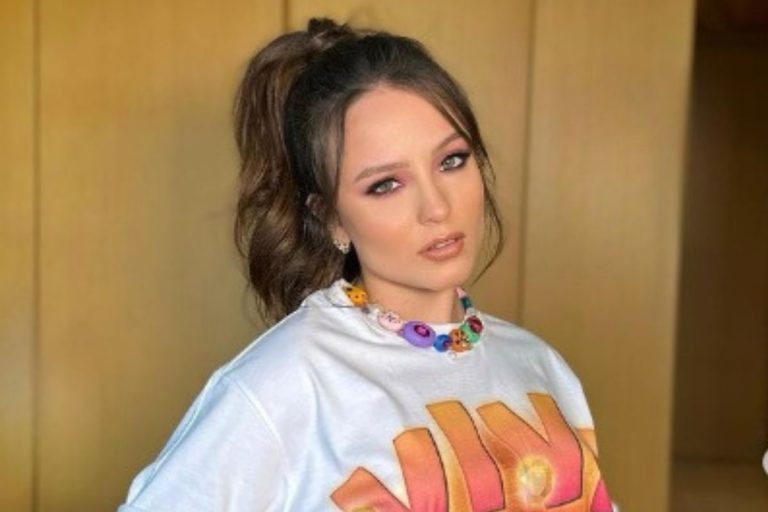 Larissa Manoela em dia de estreia no cinema: hora de ‘Tá Escrito’