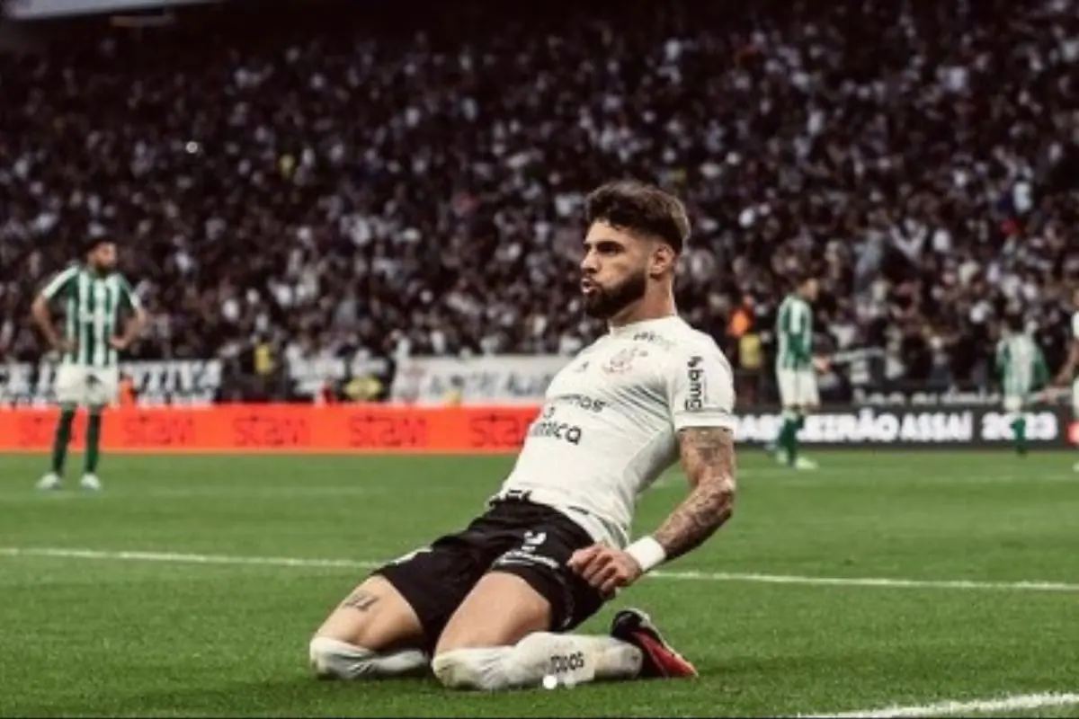 Yuri Alberto curte folga do Timão com passeio a Campos do Jordão ao lado da amada; veja como a web reagiu Yuri Alberto curte folga do Timão com passeio a Campos do Jordão ao lado da amada; veja como a web reagiu