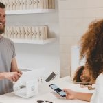 11 dicas para se aprofundar no comportamento de compra do cliente