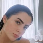 Jade Picon magnífica em Paris; cidade das luzes ainda mais iluminada com a musa