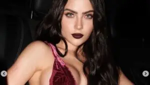 Jade Picon está de brincadeira! Musa surpreende com novo Look em Paris; confira