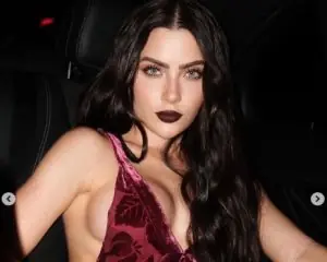 Jade Picon está de brincadeira! Musa surpreende com novo Look em Paris; confira