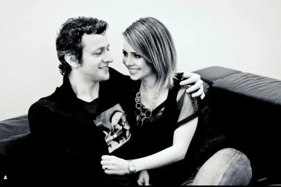 Sandy comemora prêmio do ex Lucas Lima no Bibi Ferreira; músico se emociona