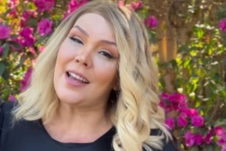 Simony faz grave denúncia e alerta fãs; confira. Foto: Instagram